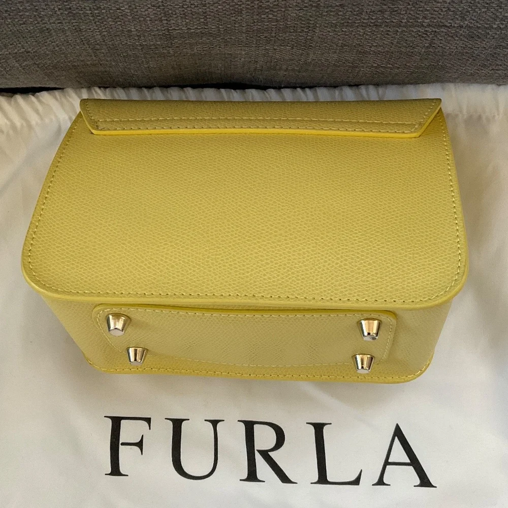 Furla Metropolis Mini Crossbody in Cedro Yellow - Picture 5 of 5